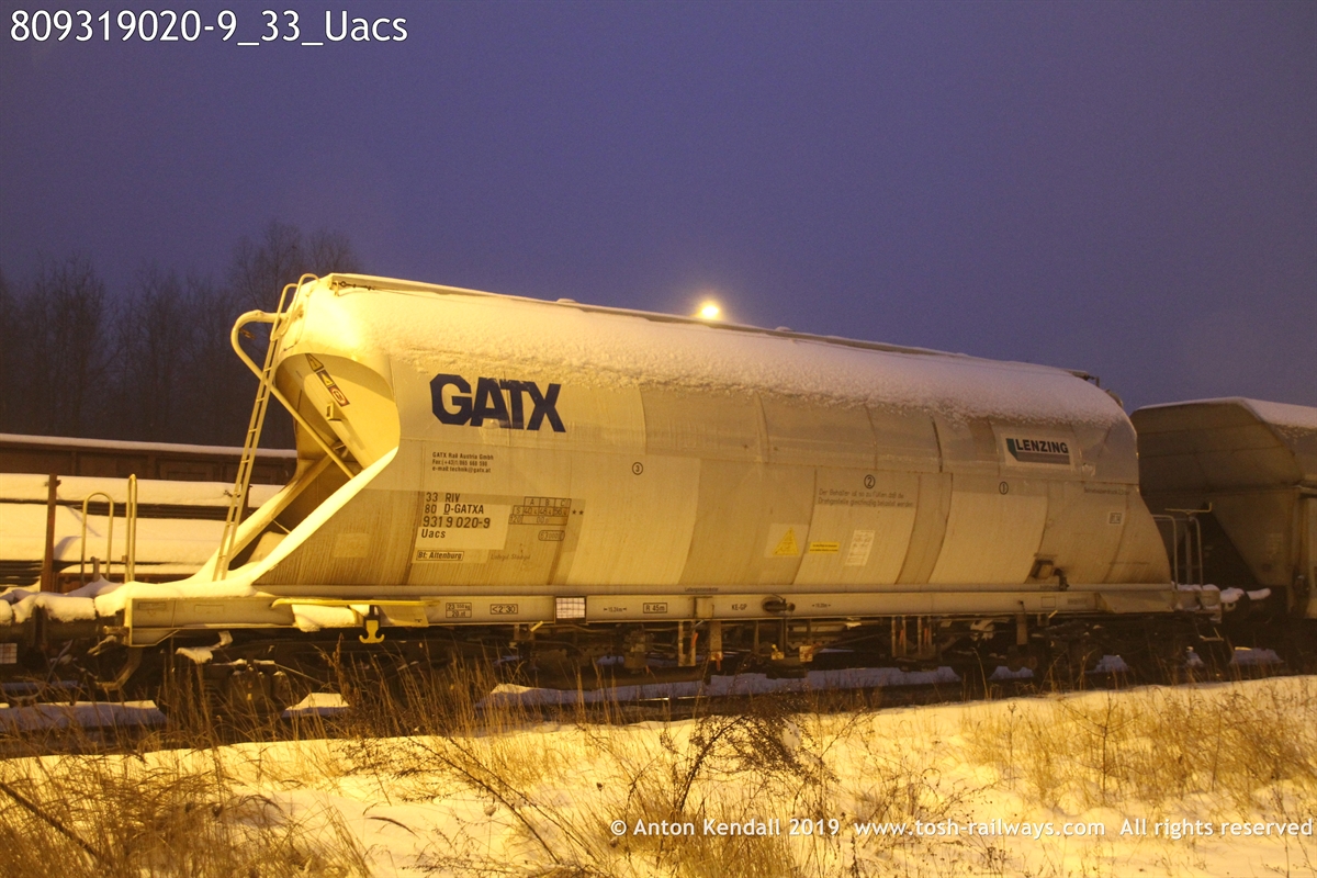 809319020-9_33_Uacs.JPG